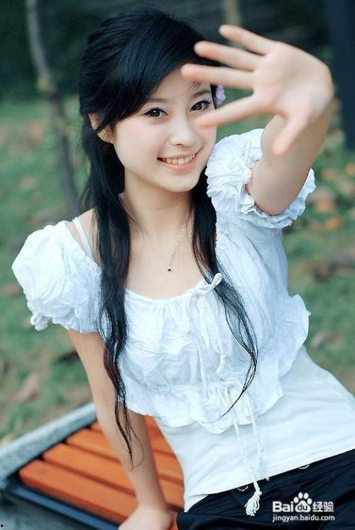 网红校花吃瓜事件视频播放,网红效应下的校园生活