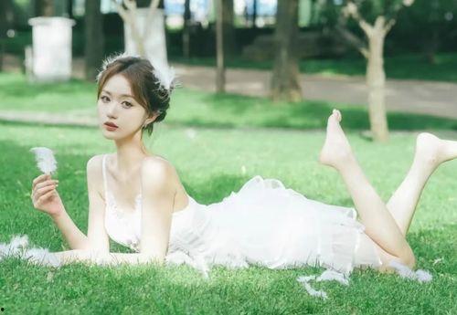 吃瓜新晋女网红视频,揭秘吃瓜网红的爆红之路