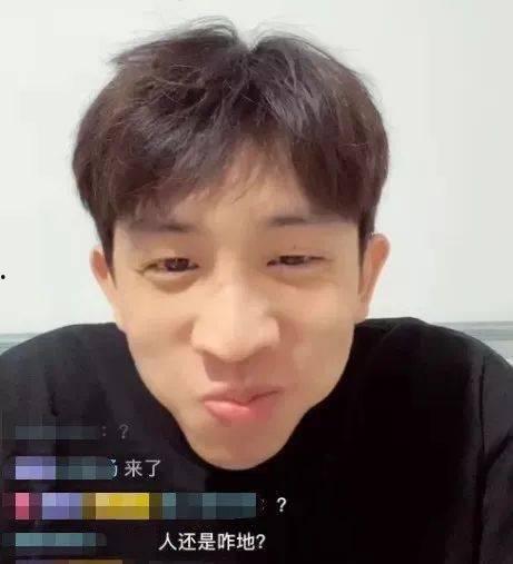 抖音精神小伙男网红吃瓜,精神小伙抖音网红大揭秘！”