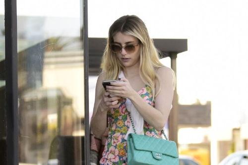 更多网红吃瓜爆料,娱乐圈惊天大瓜,揭秘明星背后真相 第1张 更多网红吃瓜爆料,娱乐圈惊天大瓜,揭秘明星背后真相 第1张